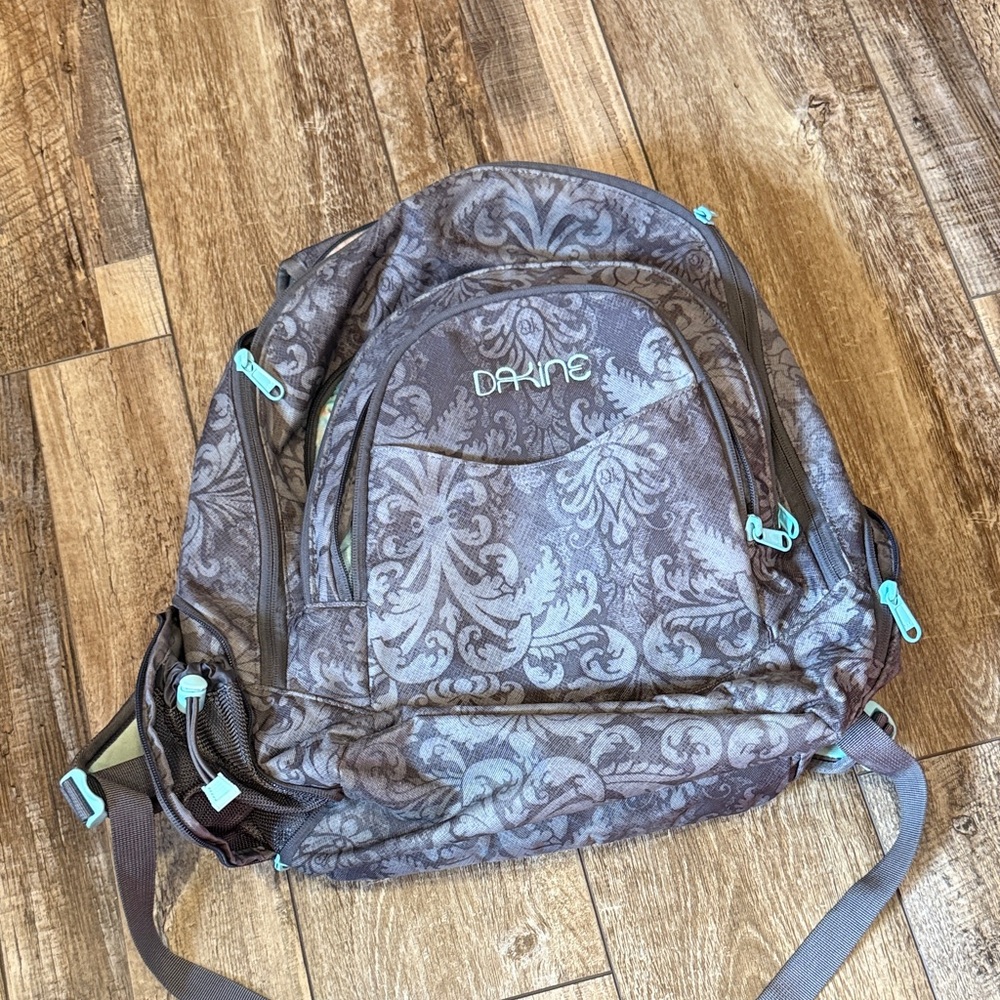 Dakine Women's Backpack with Gray and Teal Design